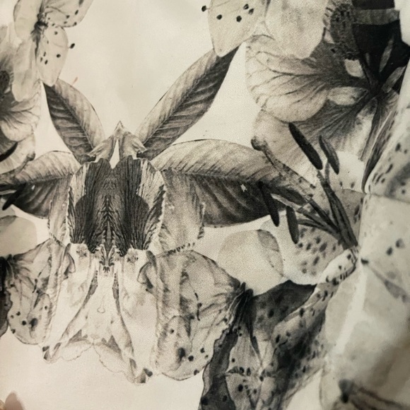 Flower Top - Picture 2 of 2